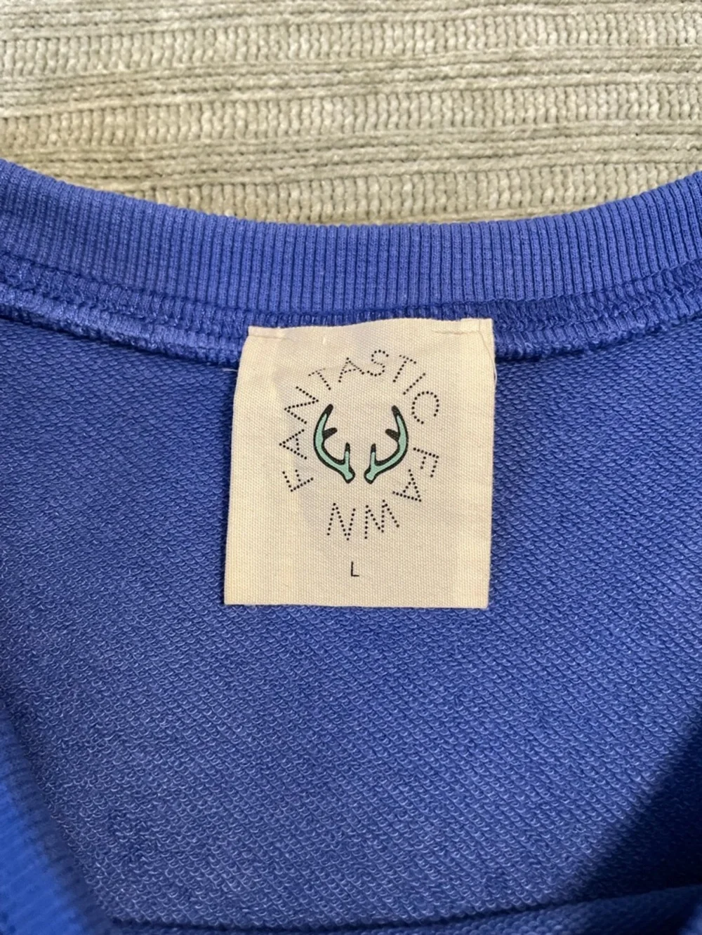 Fantastic Fawn Blue Sweatshirt w/Red and White Sequin Waves, Size L - Picture 4 of 8